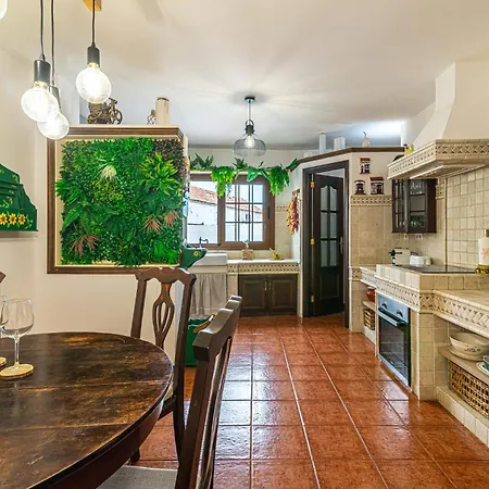 Aurora With Heated Pool *