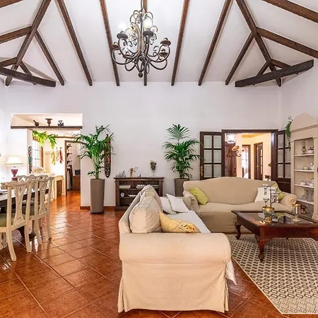 Aurora With Heated Pool Willa La Cisnera