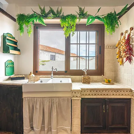 Aurora With Heated Pool Вилла Ла-Сиснера